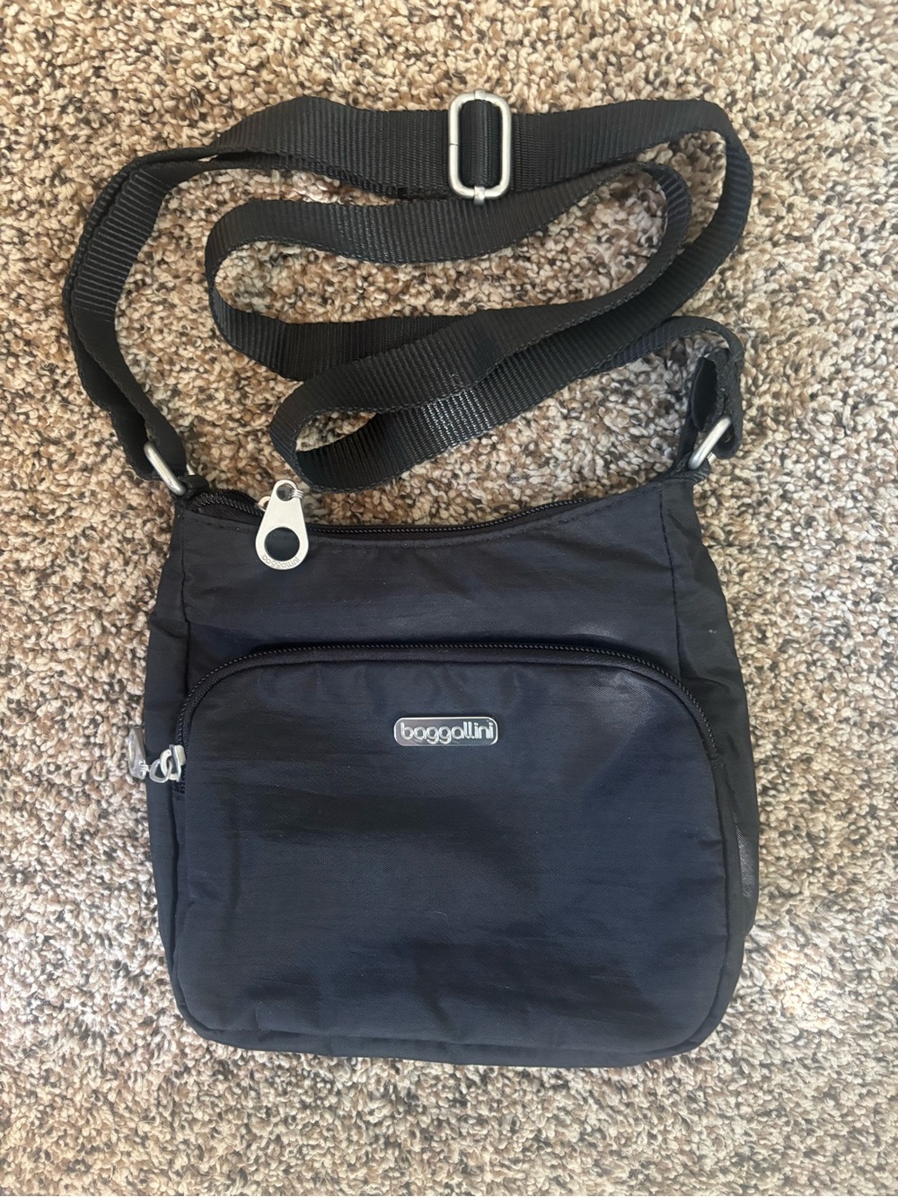 Baggallini Joey Bagg Black RFID Multi-Compartment Crossbody